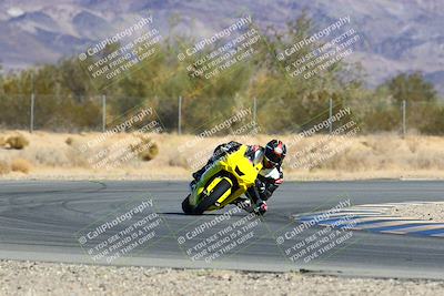 media/Jan-09-2022-SoCal Trackdays (Sun) [[2b1fec8404]]/Turn 6 (1035am)/